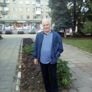 Пётр , 72 года