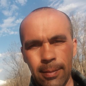 Анатолий , 42 года